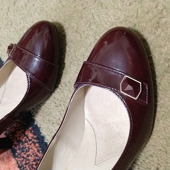 Naturalizer Patent Leather Heels 8.5M - Picture 7 of 8